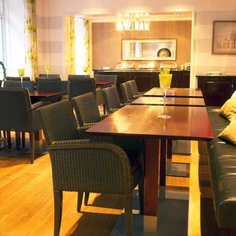 First Hotel Mayfair 1