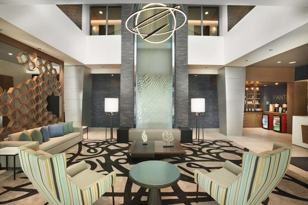 Four Points by Sheraton Miami Airport 3