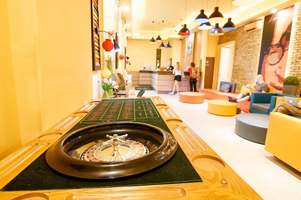 Full Moon Hostel 1 Full Moon Hostel 1