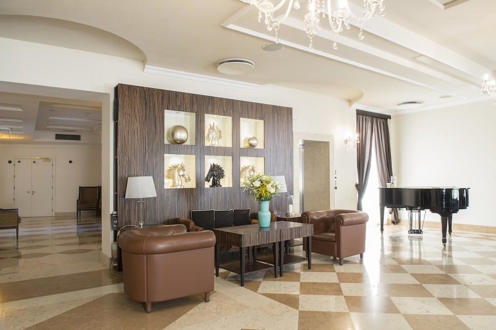 Gallery Hotel Recanati 2