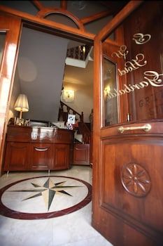 Garibaldi Suite 2 Garibaldi Suite 2