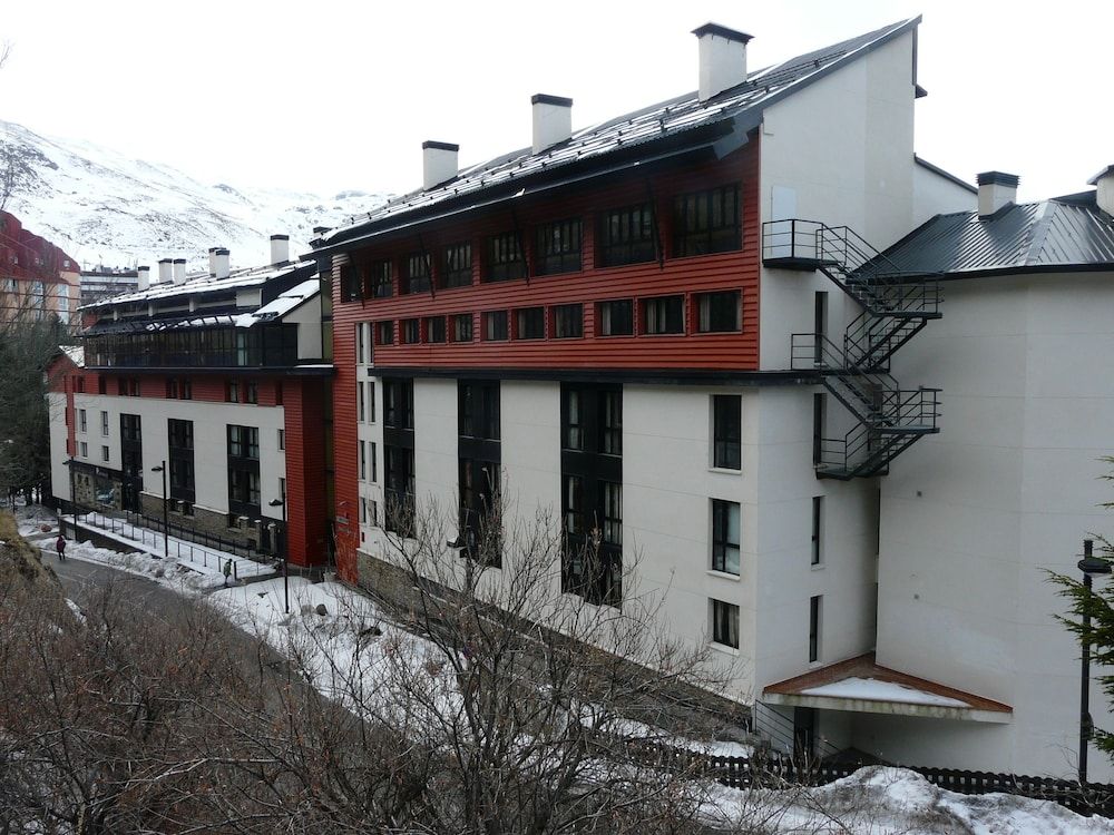 Apartamentos Sabica Nevada Gorbea 1