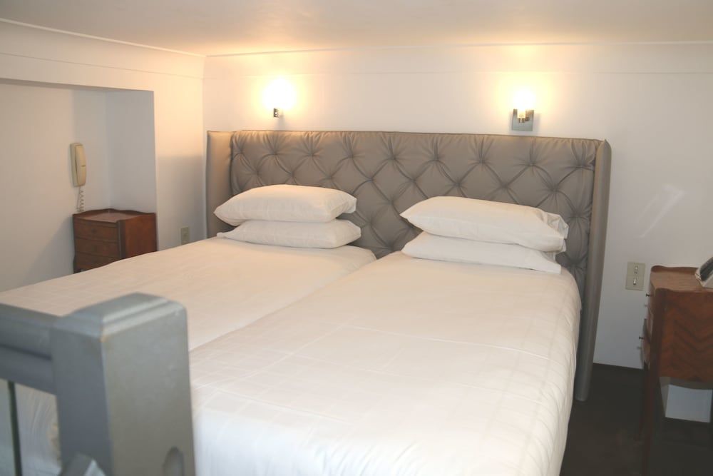 Golden Tulip Cannes - Hotel De Paris 2 Golden Tulip Cannes - Hotel De Paris 2