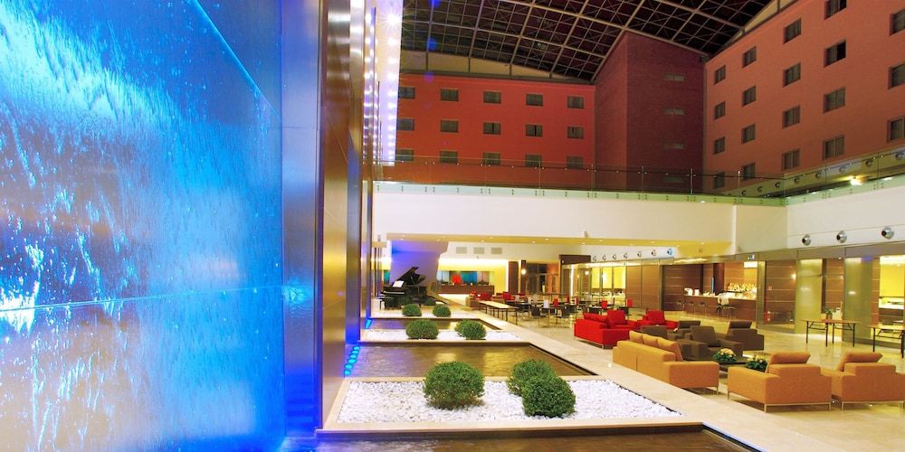 Golden Tulip Plaza Caserta 1