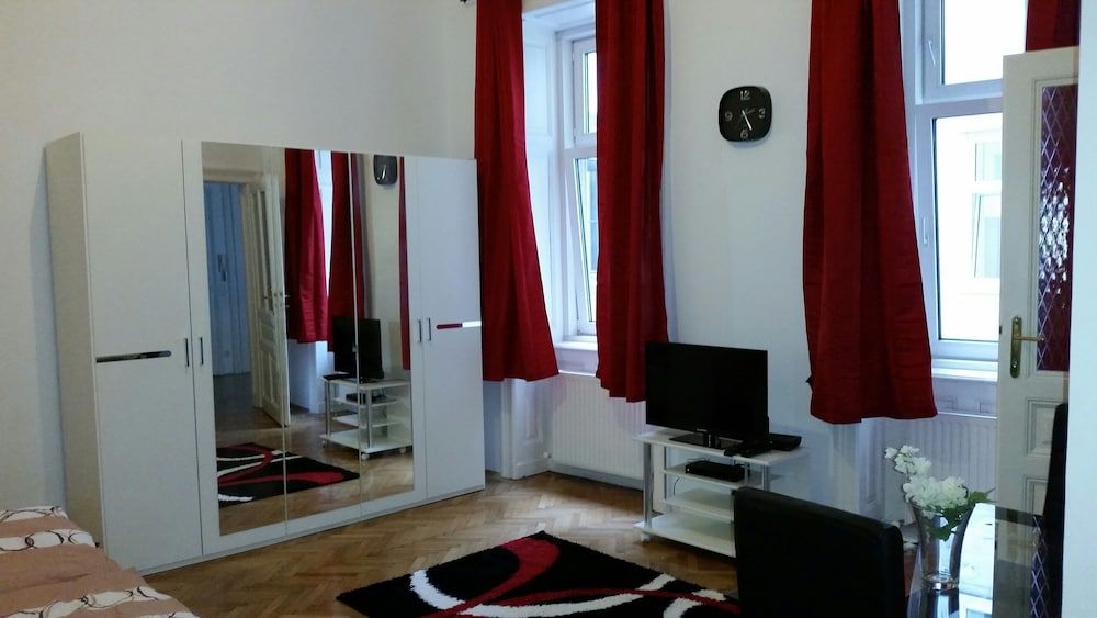 Goldfisch Apartment Central Park 1 Goldfisch Apartment Central Park 1