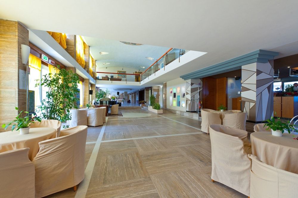 Grand Hotel Continental 3