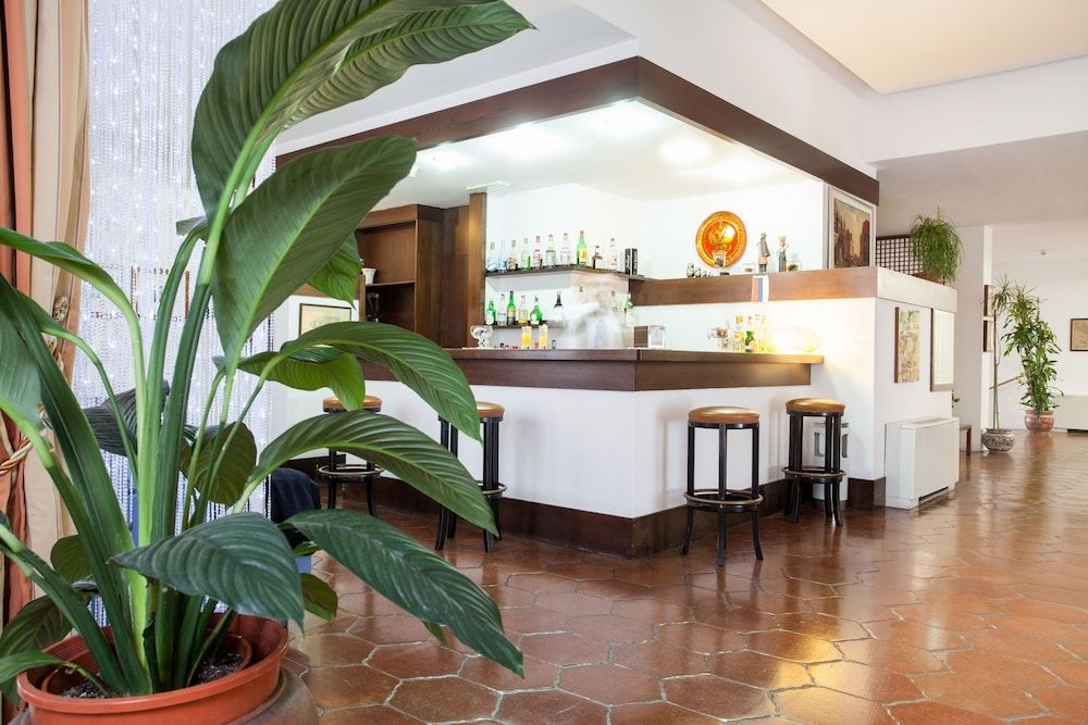 Grand Hotel De Rose 3