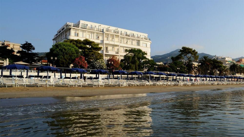 Grand Hotel Mediterranee 4 étoiles à Alassio