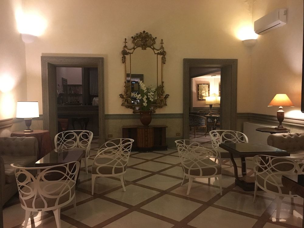 Grand Hotel Olympic 2 Grand Hotel Olympic 2