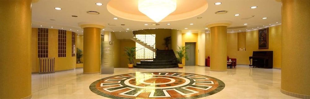 Grand Hotel Paradiso 2