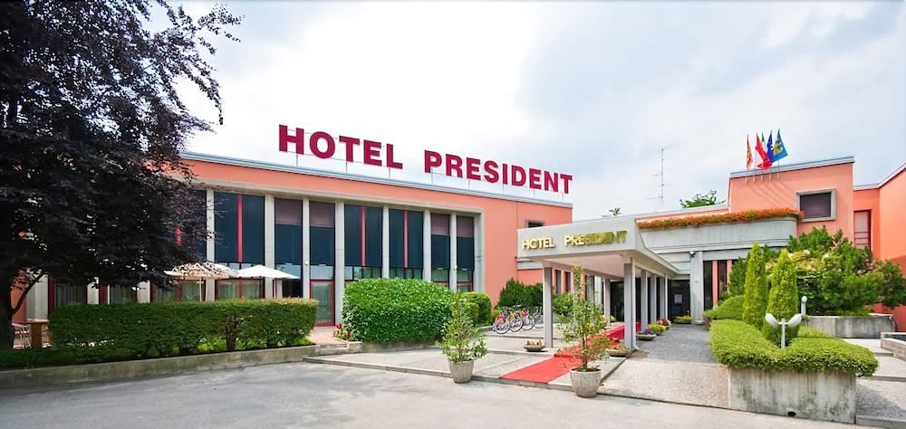 Grand Hotel President 1 Grand Hotel President 1