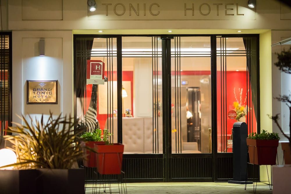 Grand Tonic Hotel Biarritz 2