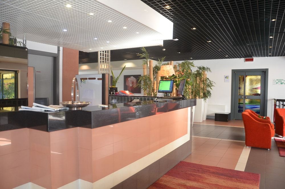 Green Hotel Motel 2 Green Hotel Motel 2