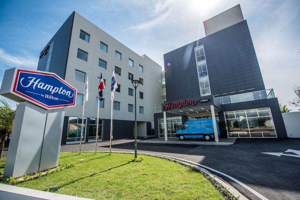 Hampton by Hilton Santo Domingo Airport 1