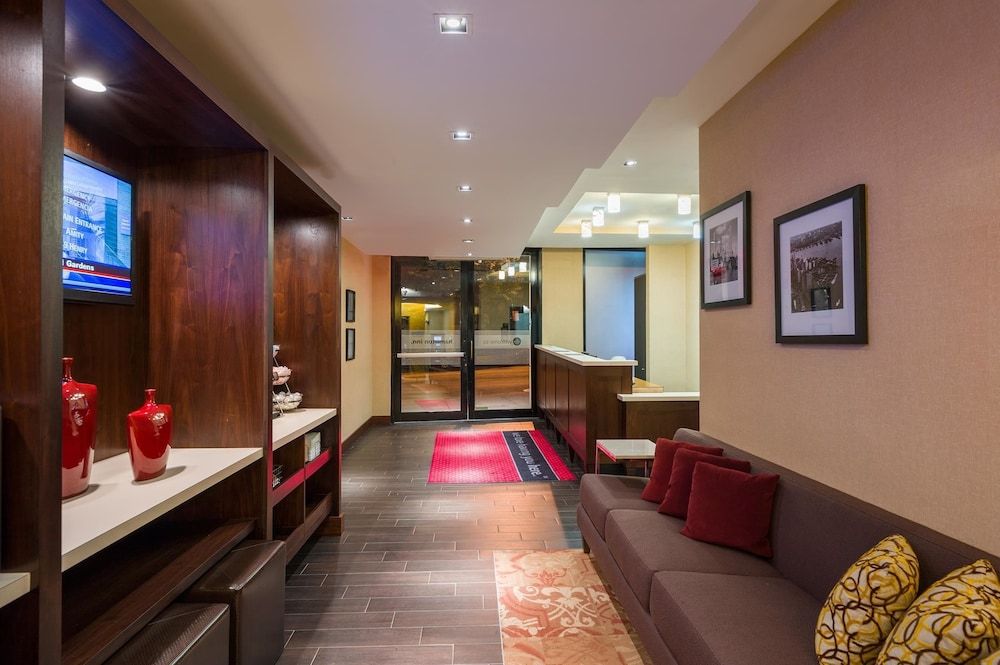 Hampton Inn Manhattan-Seaport-Financial District 3