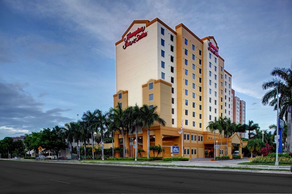 Hampton Inn & Suites - Miami-Airport South/Blue Lagoon 1