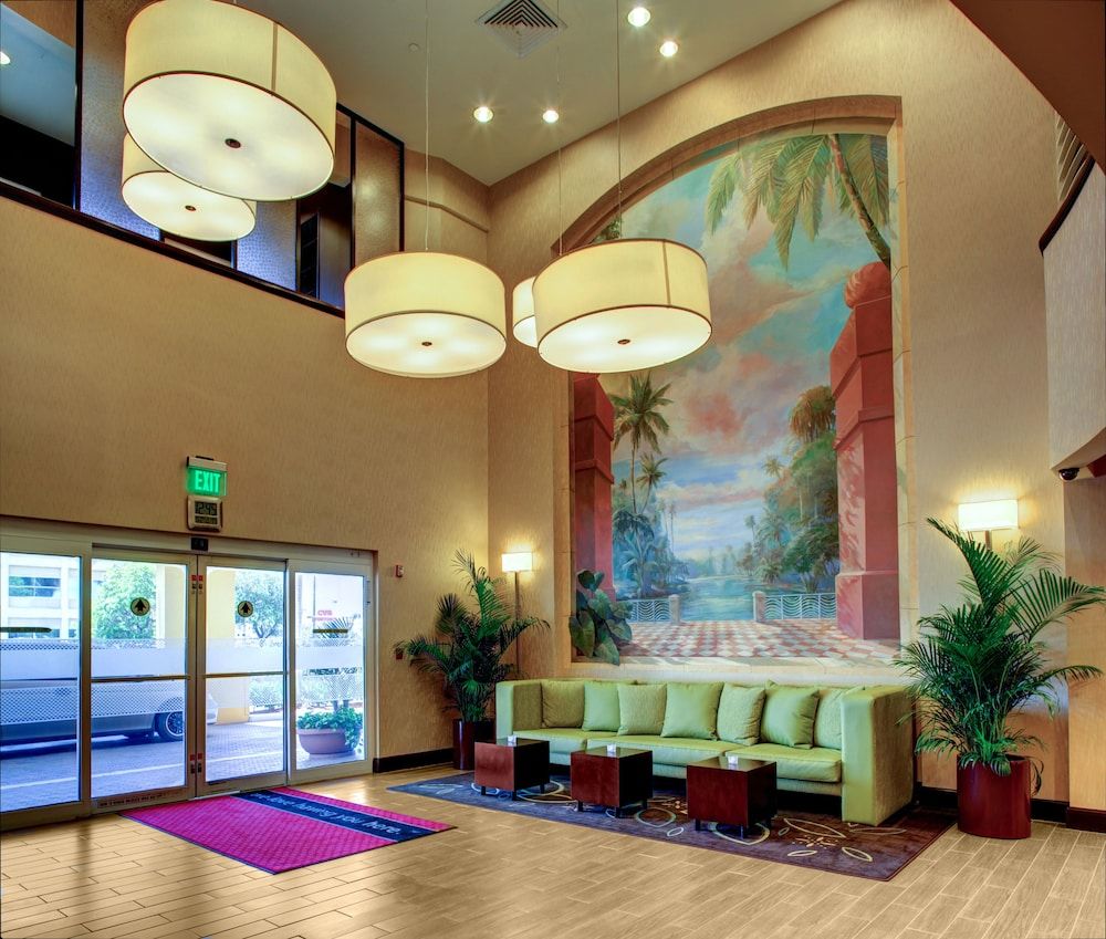 Hampton Inn & Suites - Miami-Airport South/Blue Lagoon 2
