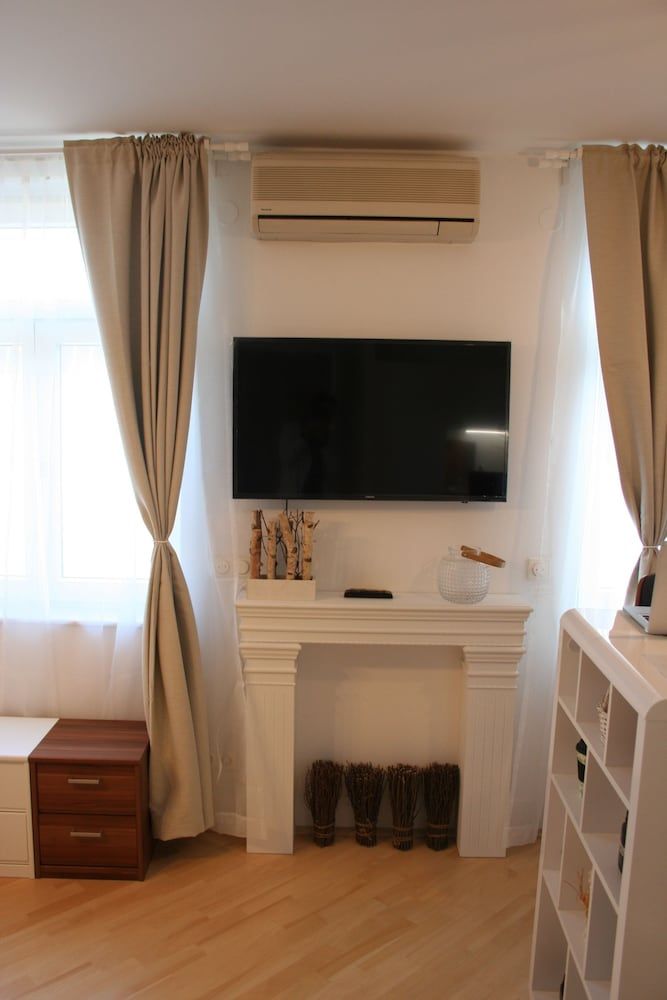 High Street Suites 2 High Street Suites 2