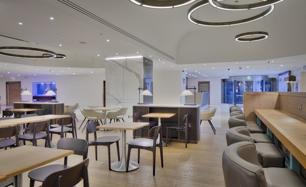 Hilton London Metropole 2