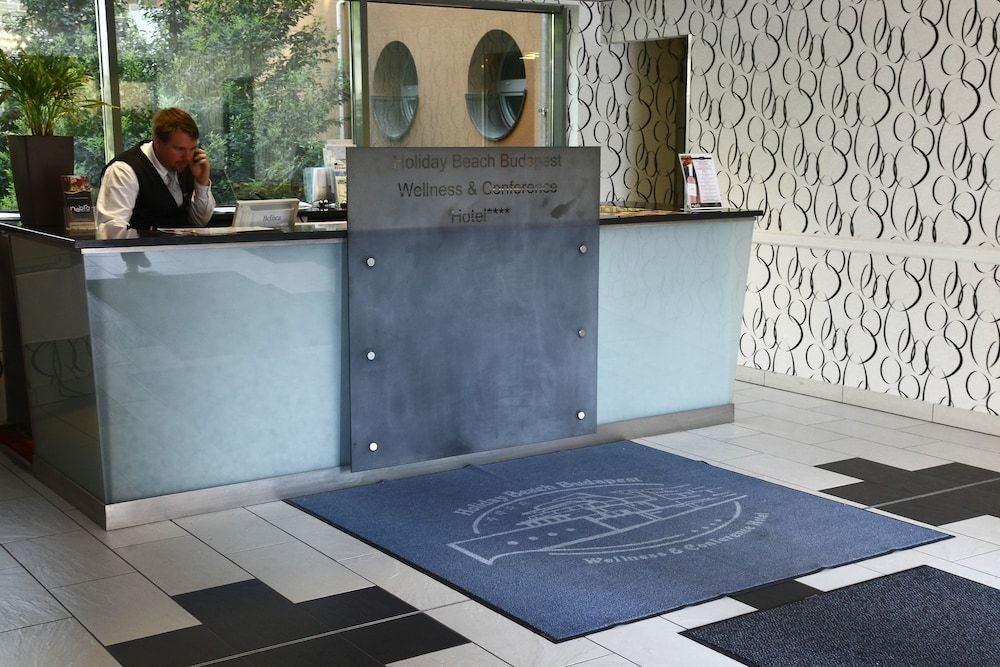 Holiday Beach Wellness Hotel with Sauna Park 2 Holiday Beach Wellness Hotel with Sauna Park 2