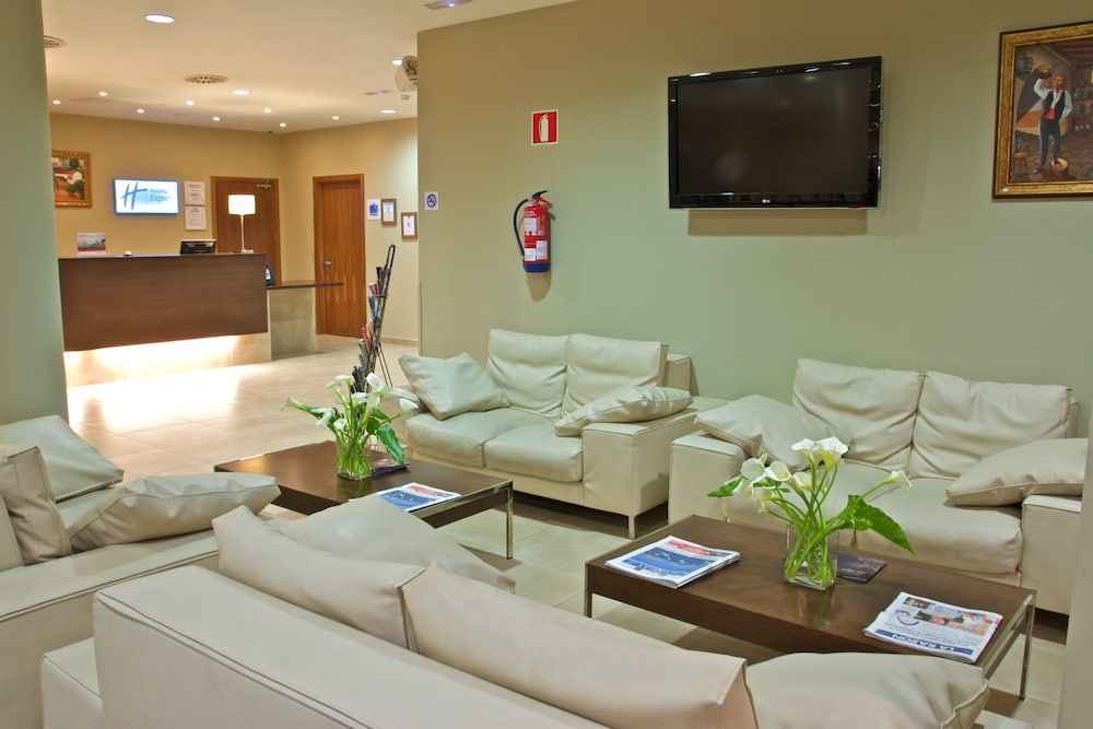 Holiday Inn Express Campo de Gibraltar-Barrios 3 Holiday Inn Express Campo de Gibraltar-Barrios 3