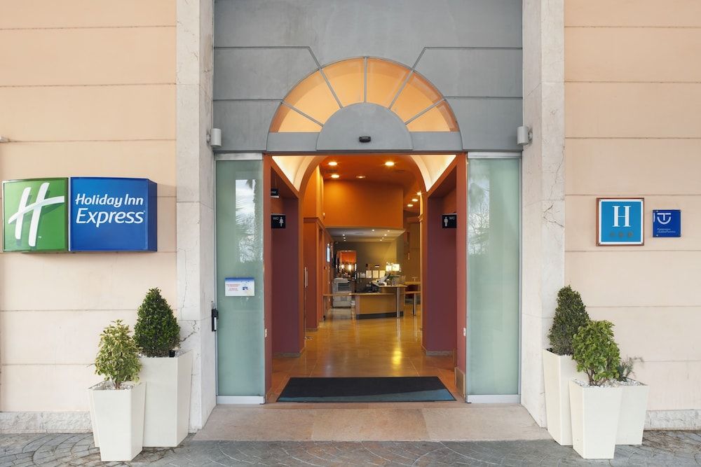 Holiday Inn Express Ciudad de las Ciencias 1