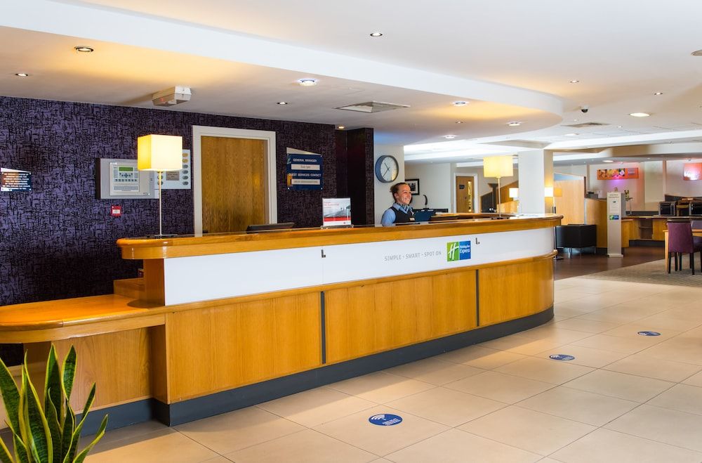 Holiday Inn Express London Hammersmith 2 Holiday Inn Express London Hammersmith 2