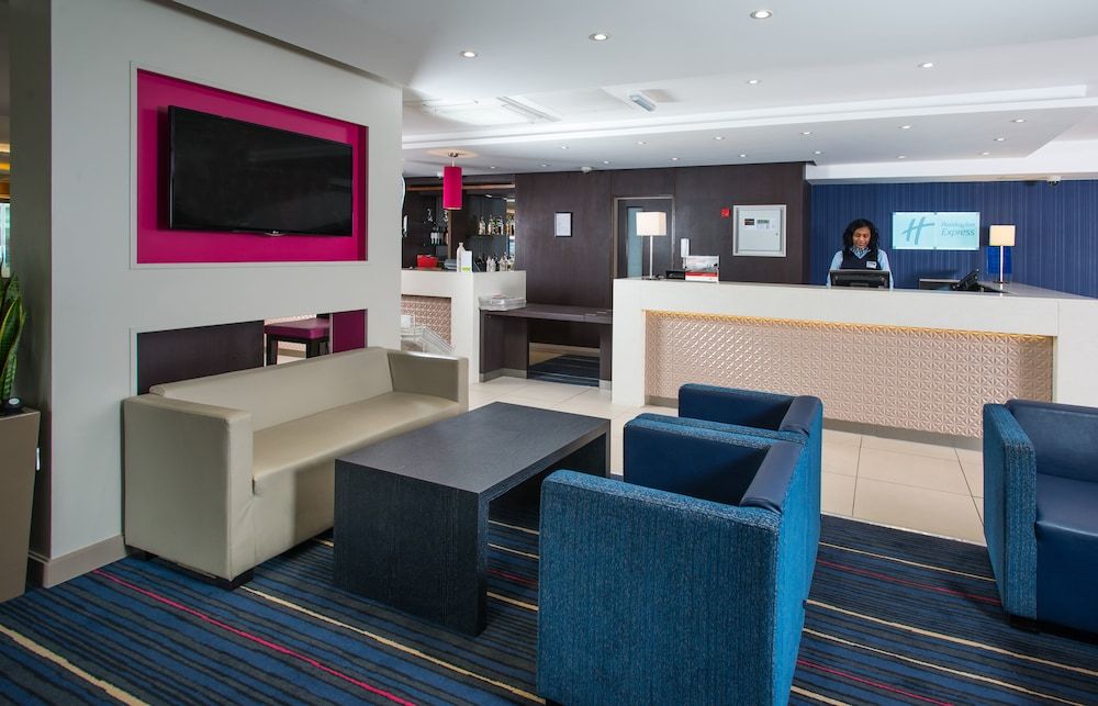 Holiday Inn Express London Wandsworth 3