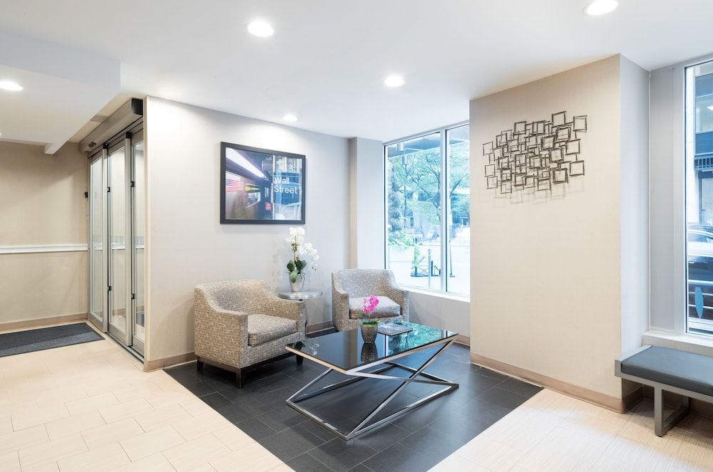 Holiday Inn Express New York City- Wall Street 3 Holiday Inn Express New York City- Wall Street 3