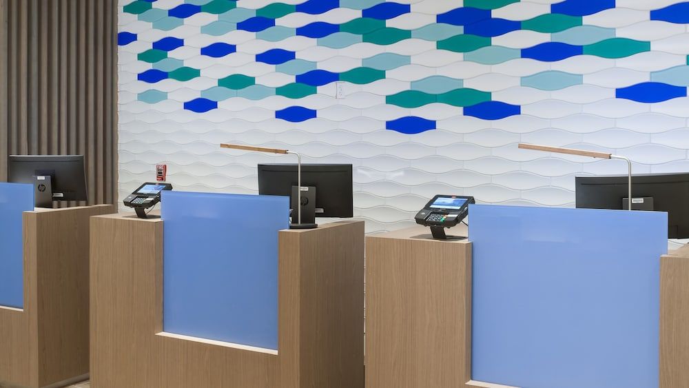 Holiday Inn Express & Suites Orlando at SeaWorld 2