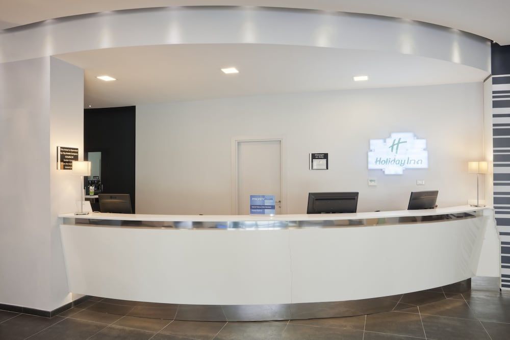 Holiday Inn Milan Nord Zara 2 Holiday Inn Milan Nord Zara 2