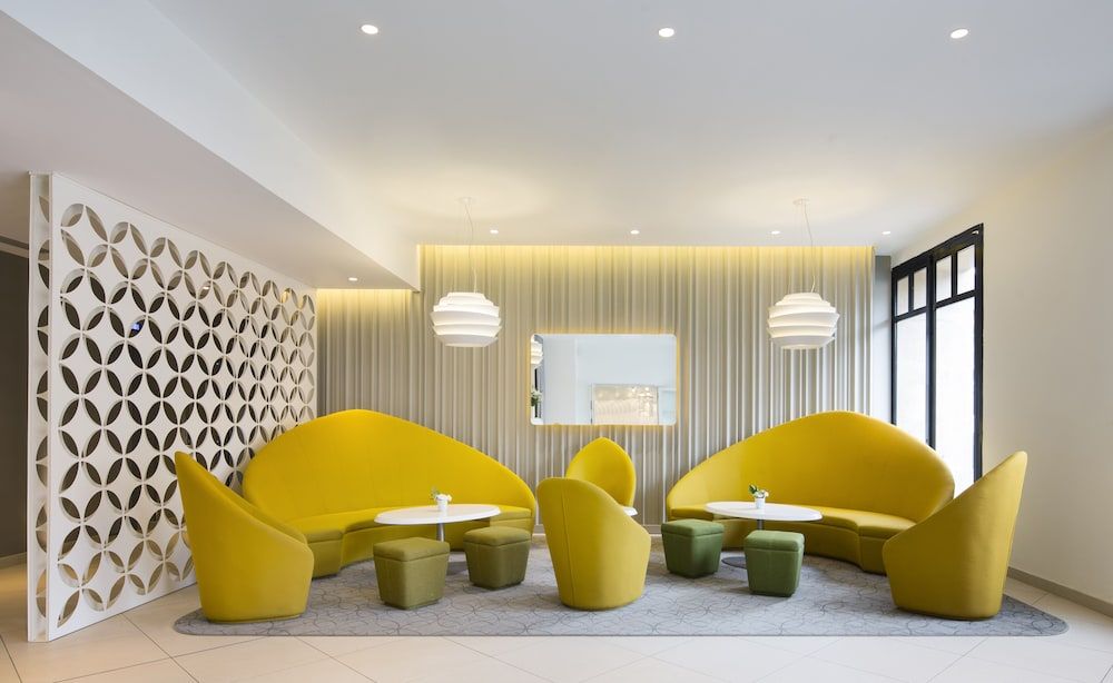 Holiday Inn Paris-Gare De L'Est 2 Holiday Inn Paris-Gare De L'Est 2