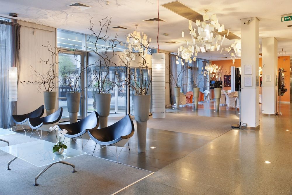 Holiday Inn Prague Congress Centre 3 Holiday Inn Prague Congress Centre 3