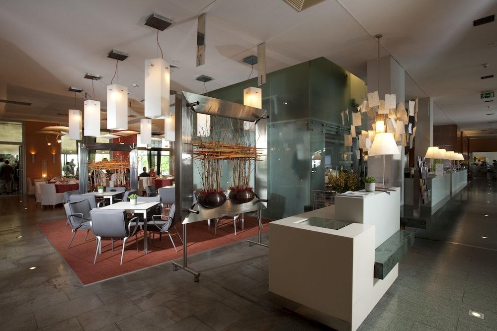 Holiday Inn Prague Congress Centre 2 Holiday Inn Prague Congress Centre 2