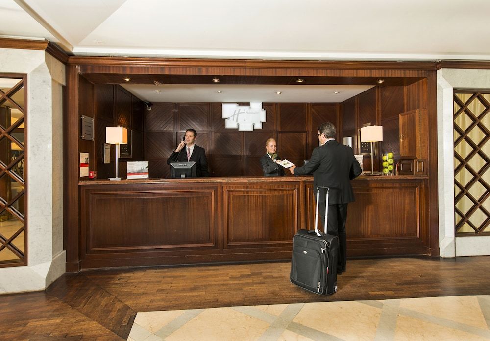 Holiday Inn Resort Nice-Port St. Laurent 2