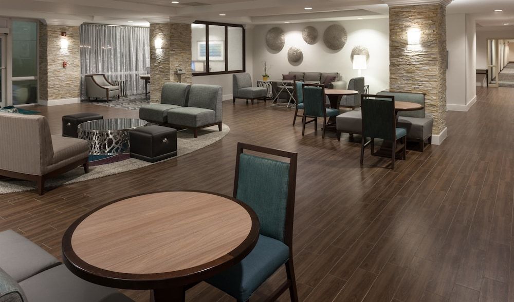 Homewood Suites by Hilton Miami-Airport/Blue Lagoon 2 Homewood Suites by Hilton Miami-Airport/Blue Lagoon 2