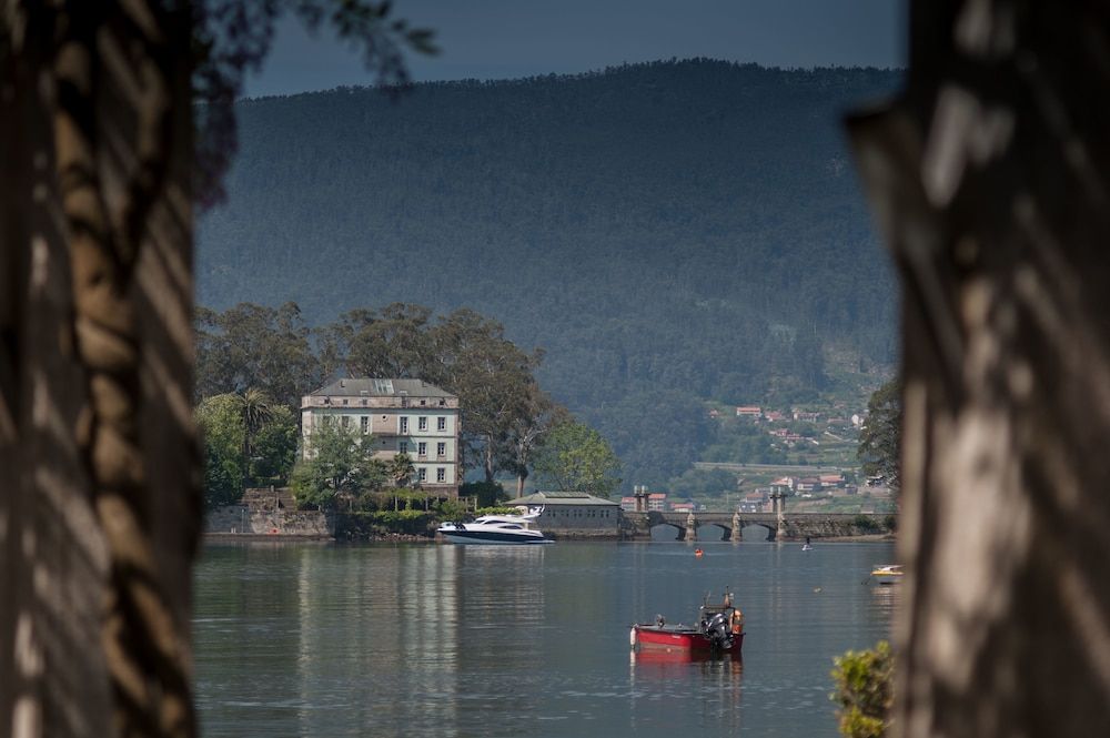 Hostal Antolín 2 estrelas em Redondela