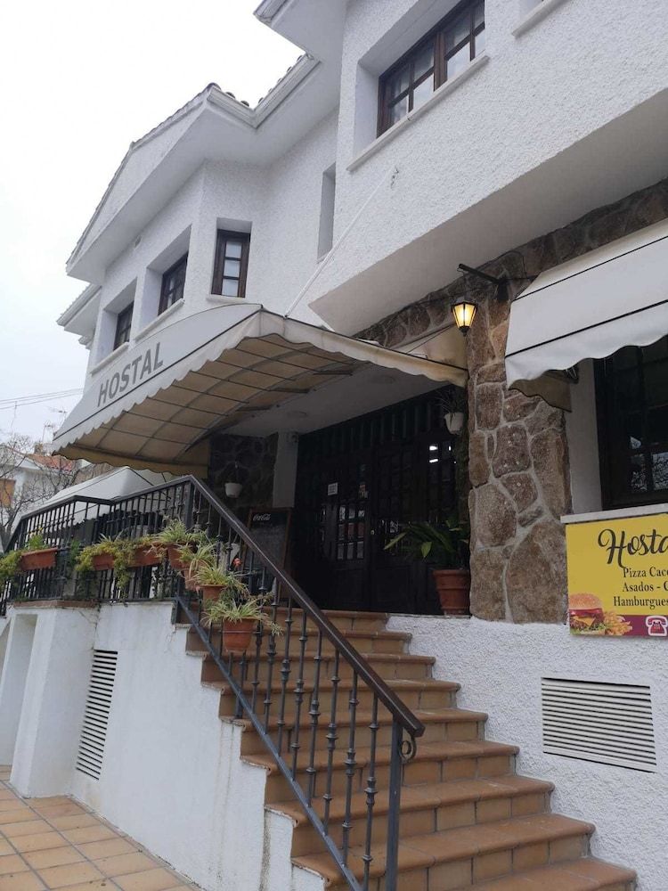 Hostal Asador Julian Brunete 1 Hostal Asador Julian Brunete 1