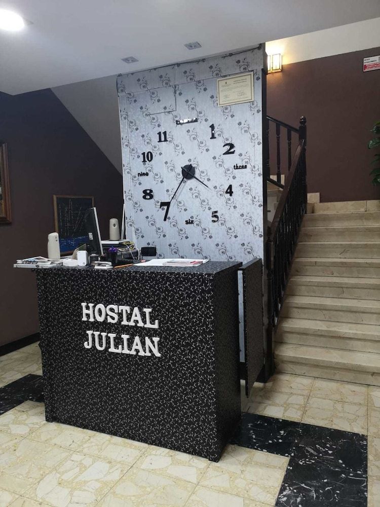 Hostal Asador Julian Brunete 2 Hostal Asador Julian Brunete 2