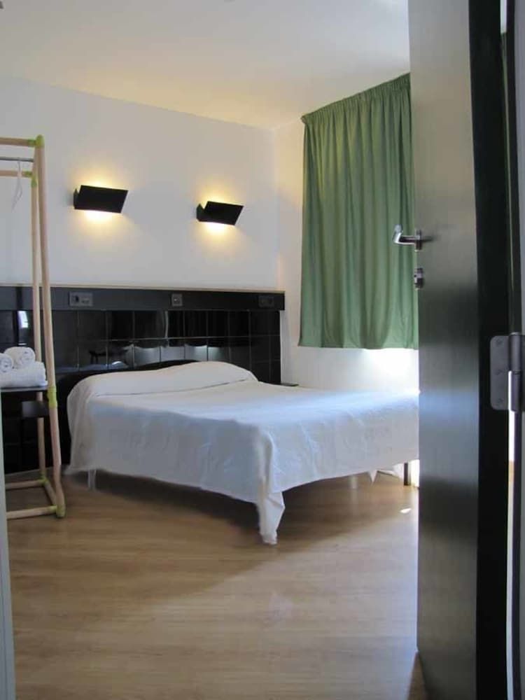 Hostal Athenas 2 Hostal Athenas 2