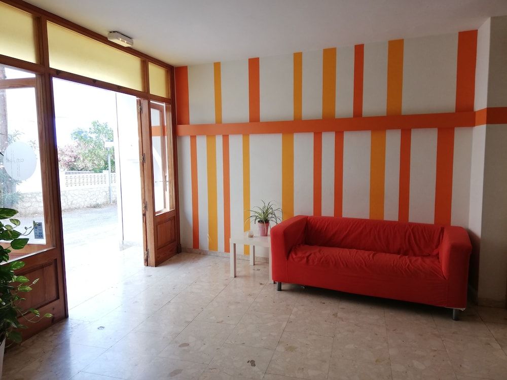 Hostal Can Jurat 1 Hostal Can Jurat 1