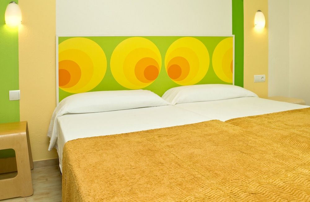 Hostal Can Jurat 3 Hostal Can Jurat 3
