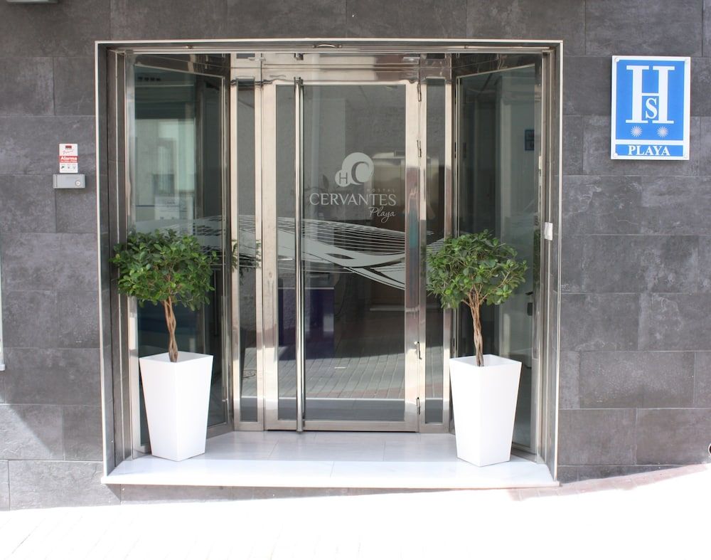Hostal Cervantes Playa 1