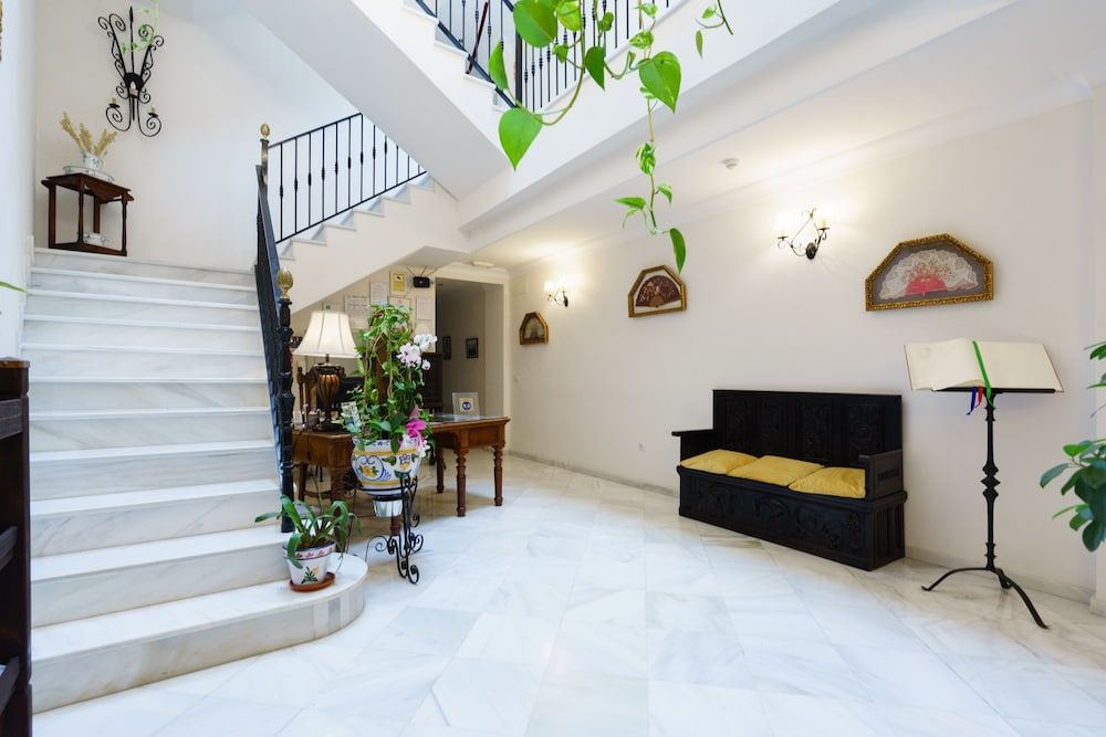 HOSTAL CIUDAD TRIGUEROS 3