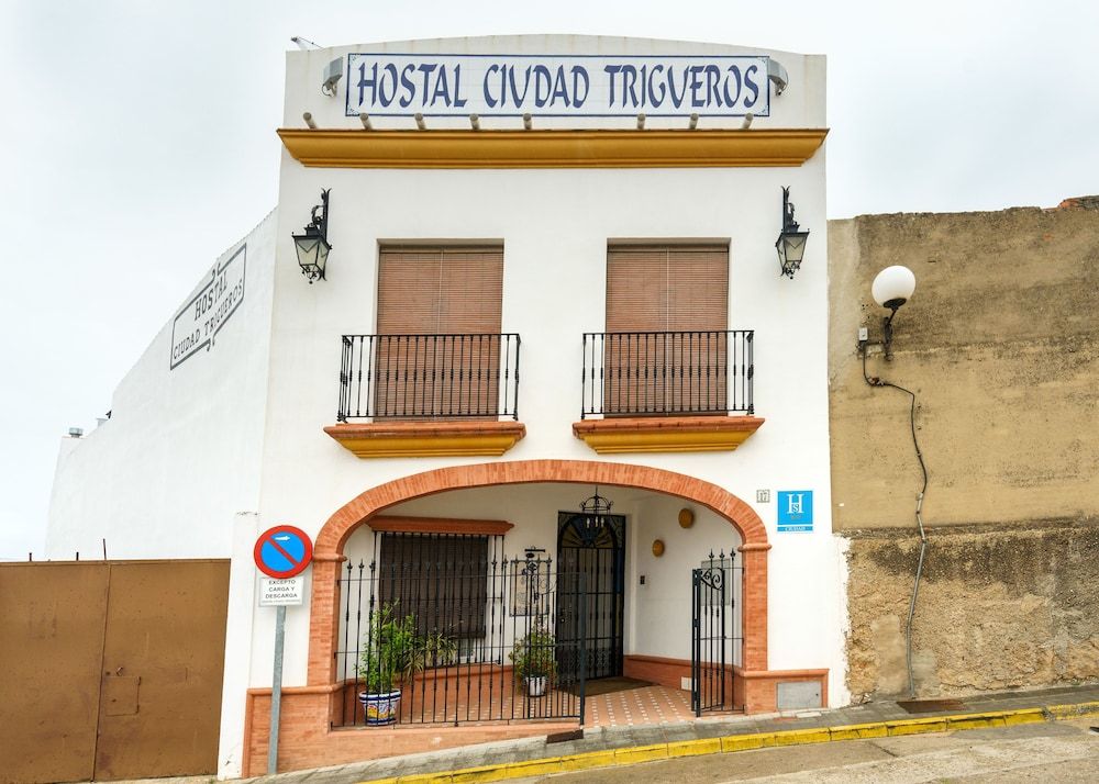HOSTAL CIUDAD TRIGUEROS 1
