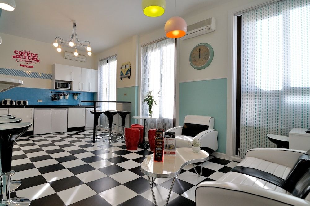 Hostal Far Home Plaza Mayor 2