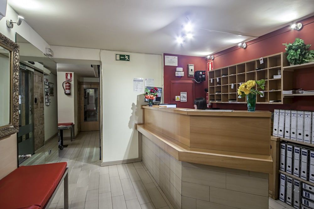 Hostal INTER Puerta del Sol 2