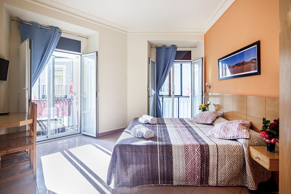 Hostal INTER Puerta del Sol 1