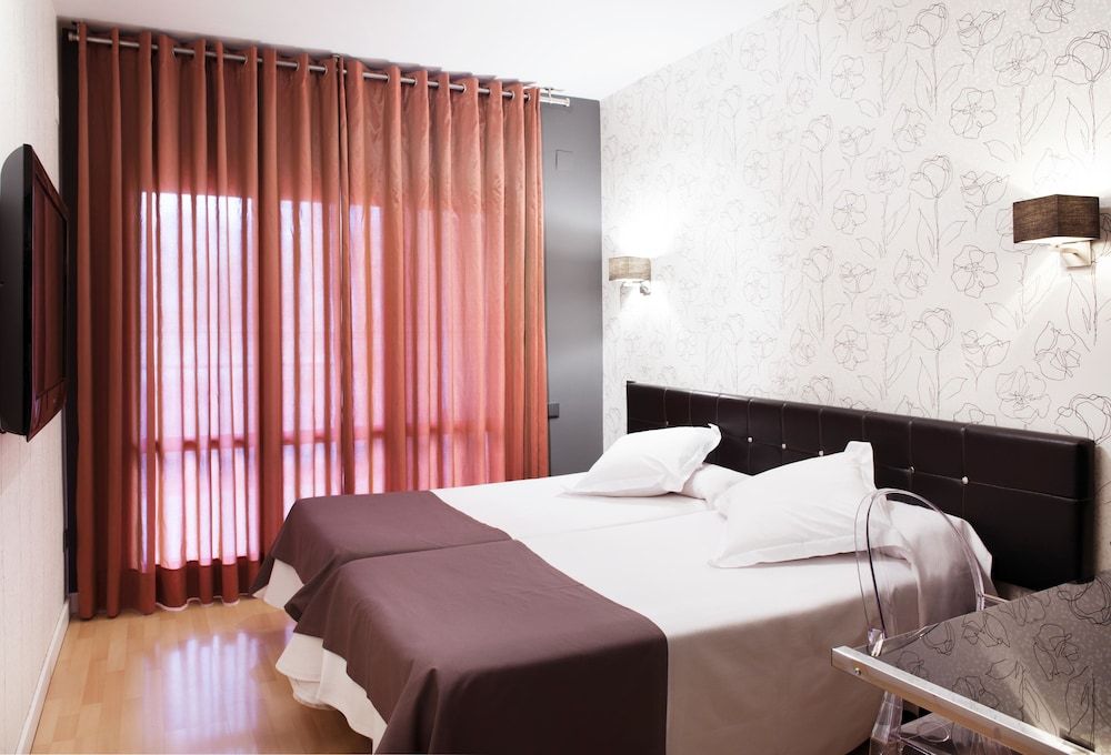 Hostal Joaquín Costa Un Punto Chic 2 estrellas en Huesca