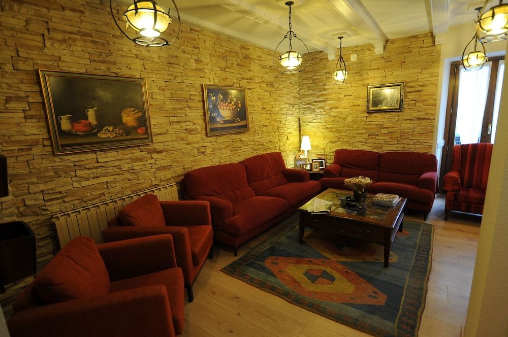 Hostal Lola 3 Hostal Lola 3